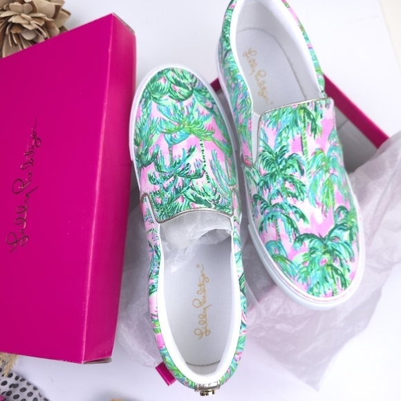 New Lilly Pulitzer Women's Palm Print Slip-On Shoes - Green and Pink Sz … - Picture 4 of 8